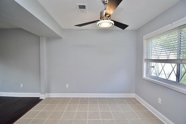 Building Photo - 3918 Eddystone Dr