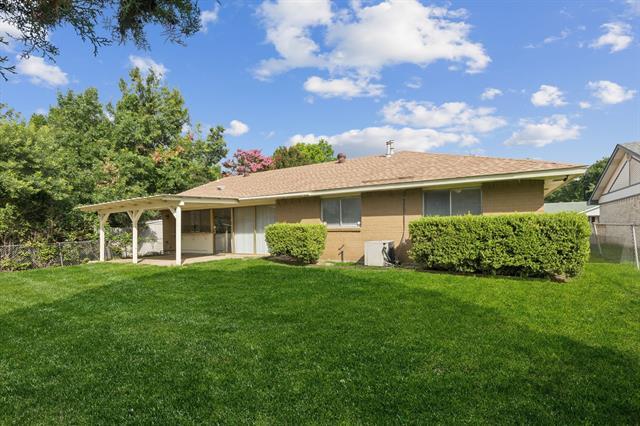 Building Photo - 918 Sleepy Hollow Dr