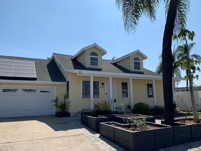 Building Photo - Beautiful 4 Bedroom/ 2.5 Bath Home with Hu...