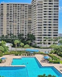 Building Photo - 600 Three Islands Boulevard