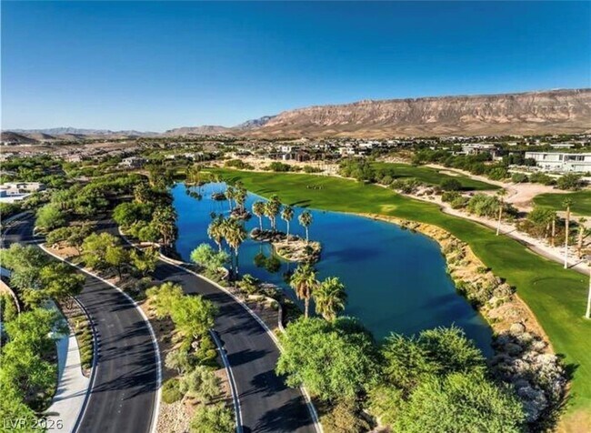 Building Photo - 47 Pristine Glen St