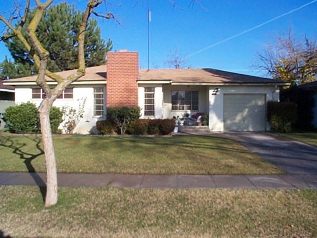 Primary Photo - 926 W Dayton Ave