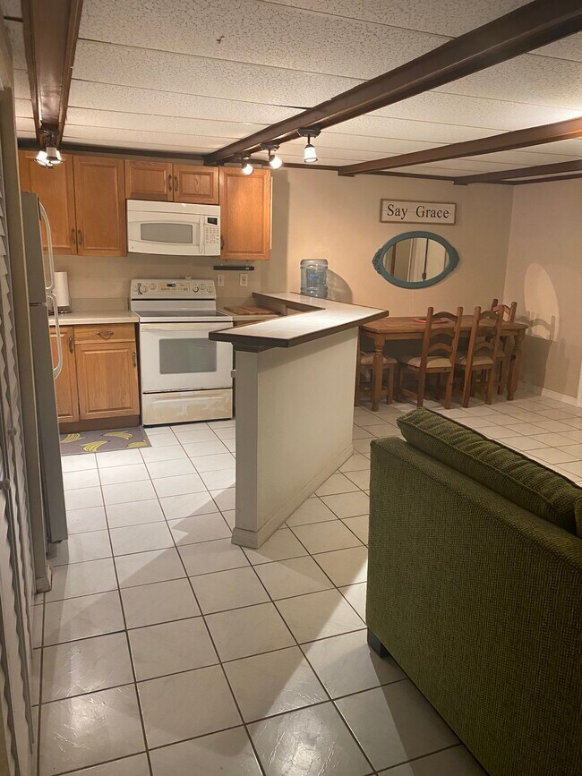 Primary Photo - 1426 Castleworks Ln