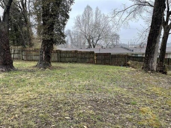Building Photo - 2139 Kappel Dr
