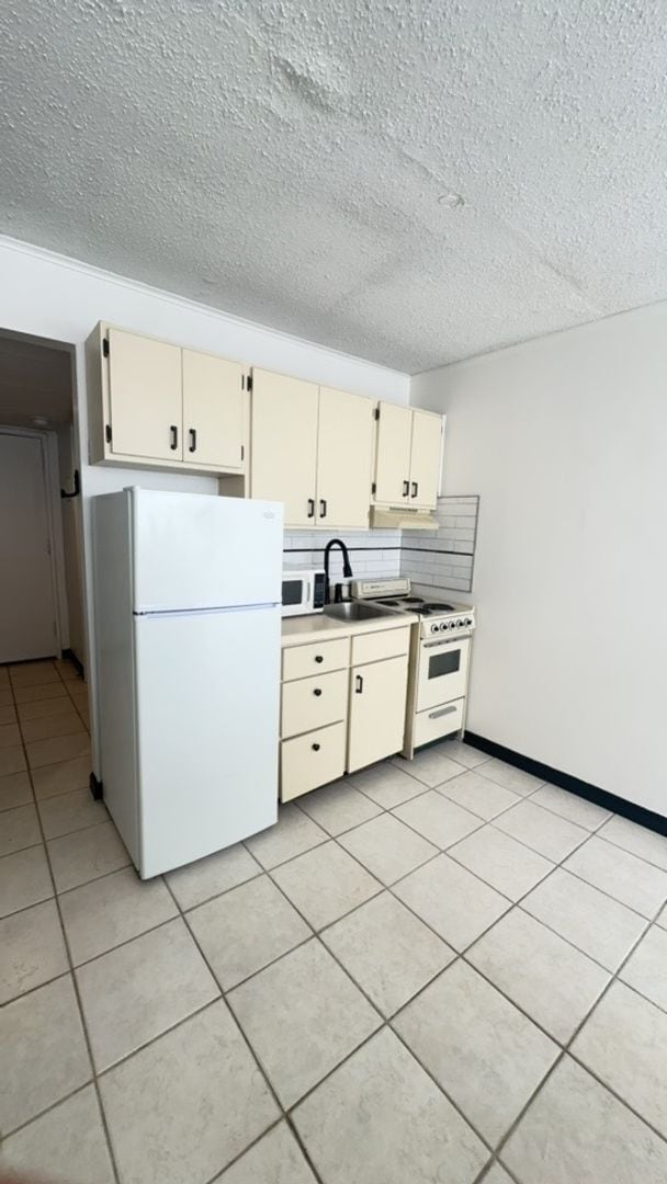 Building Photo - University Towers- Studio Apartment- Available for FALL 2026!