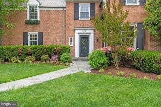 Building Photo - 3701 Blackthorn Ct