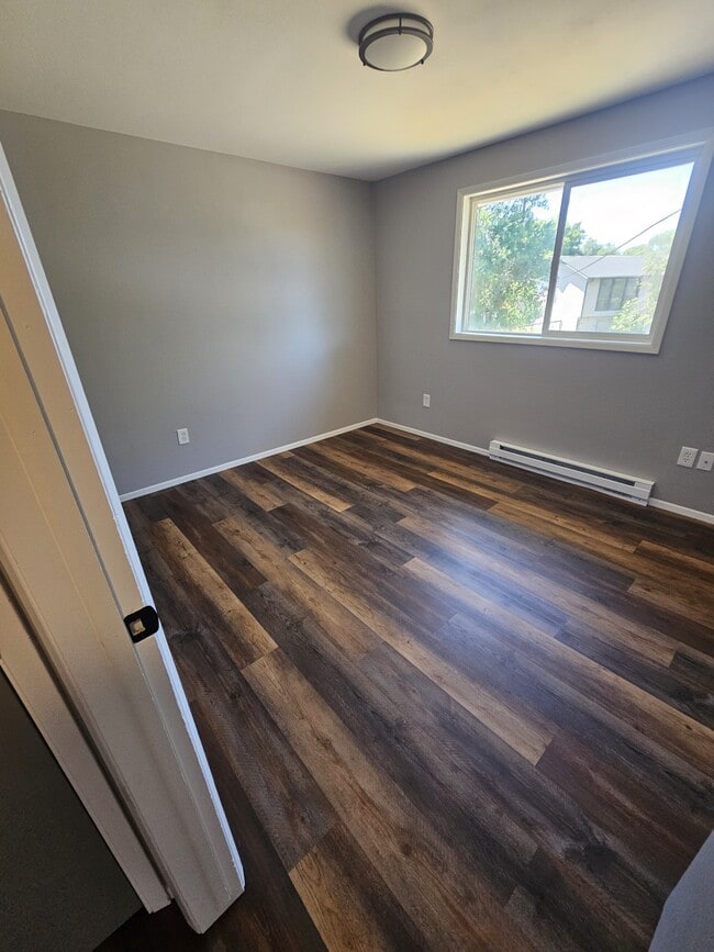 Building Photo - 2221 N Bessie Rd