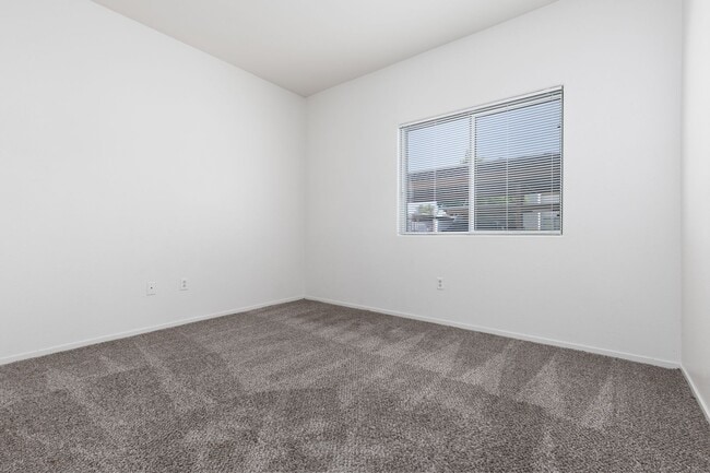 Building Photo - Move in Special: First Month Half Off!!!