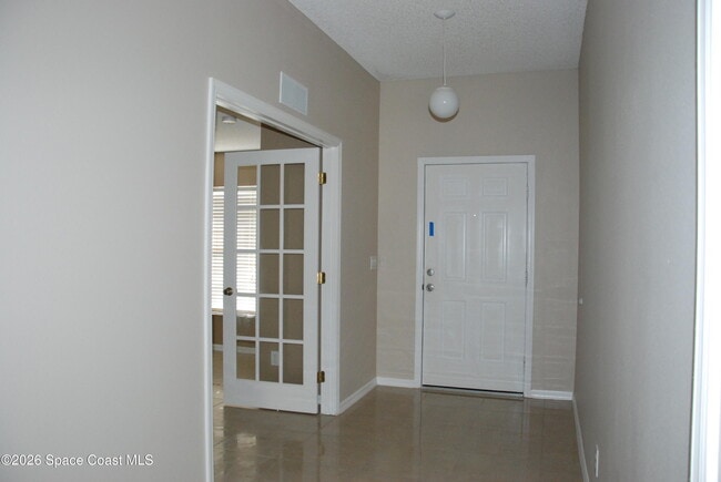 Building Photo - 4461 Manchester Dr