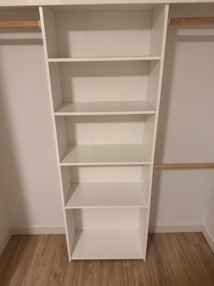 Building Photo - 297 Main St W