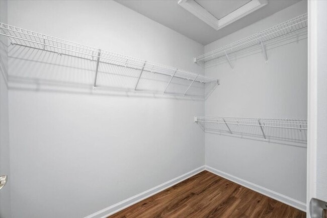 Building Photo - 628 Bushwood Alley