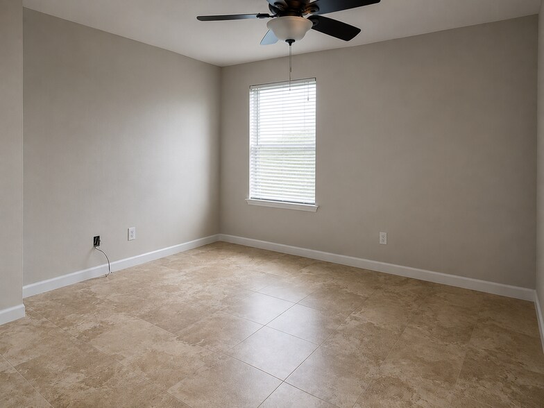Building Photo - 1760 Palm Cove Blvd