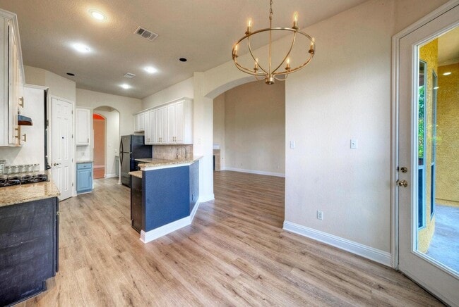 Building Photo - 3912 Coopers Hawk Cove