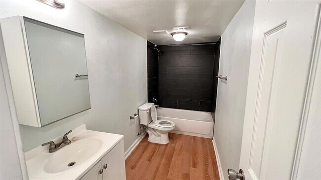 Building Photo - 2301 Ohlen Rd