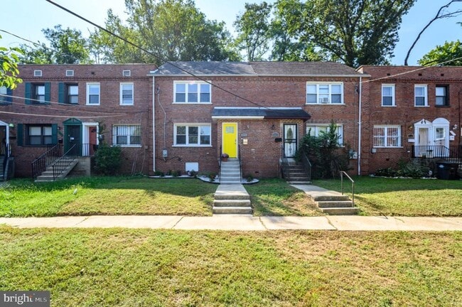 Building Photo - 5053 Sheriff Rd NE