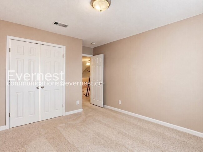 Building Photo - 3-Bed/3-Bath Townhome/Available Soon!