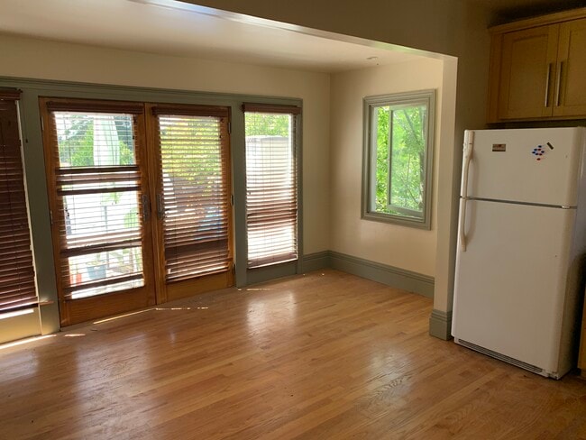 Building Photo - 1308 Oxford St