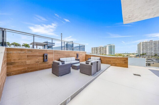 Building Photo - 7901 Hispanola Ave