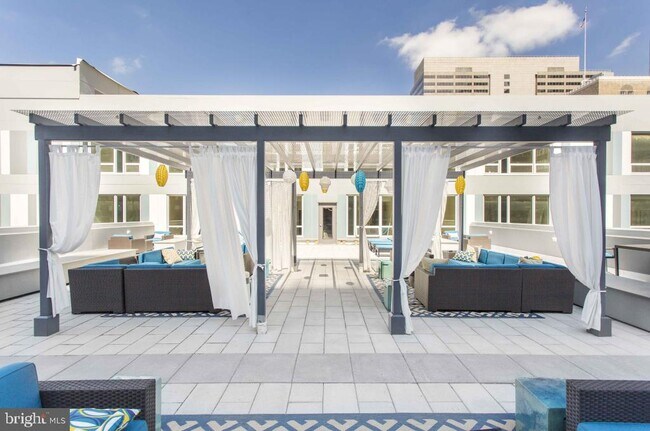 Building Photo - 1900 Arch St