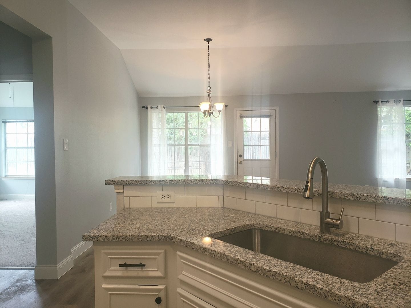 Building Photo - 3822 Newland Dr