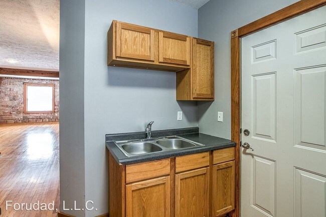 Building Photo - 2754 Harney St