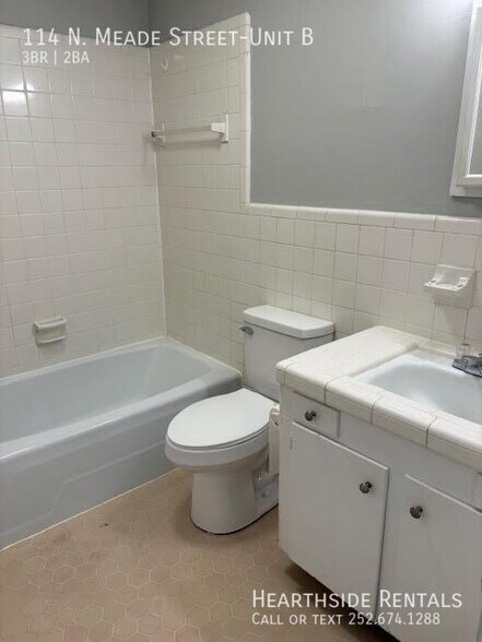 Building Photo - 114 N Meade St