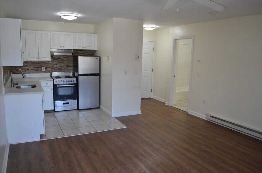 Building Photo - 50 Myano Ln