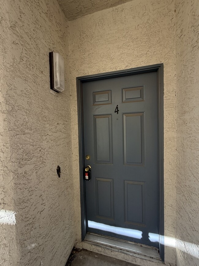 Building Photo - 6250 W Flamingo Rd