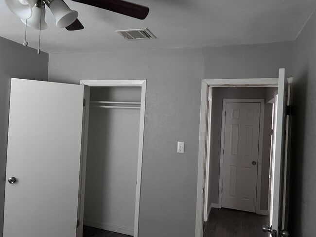 Building Photo - Wheatley Heights