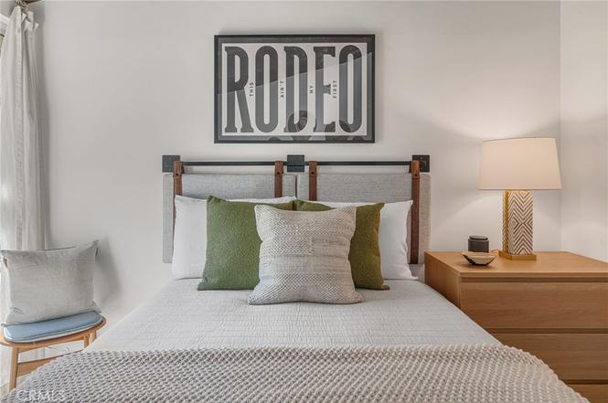 Building Photo - 2518 Pearson Ave