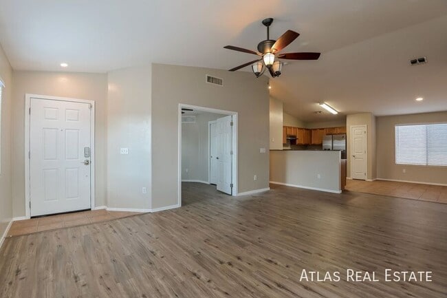 Building Photo - 12878 E Red Iron Trail