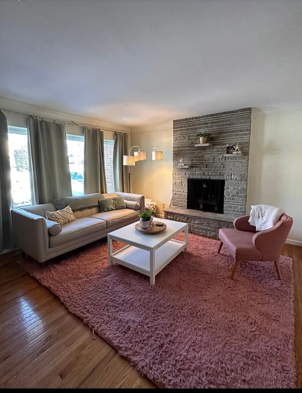 Building Photo - 9332 Litzsinger Rd