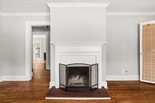 Building Photo - 259 Spence Ave SE