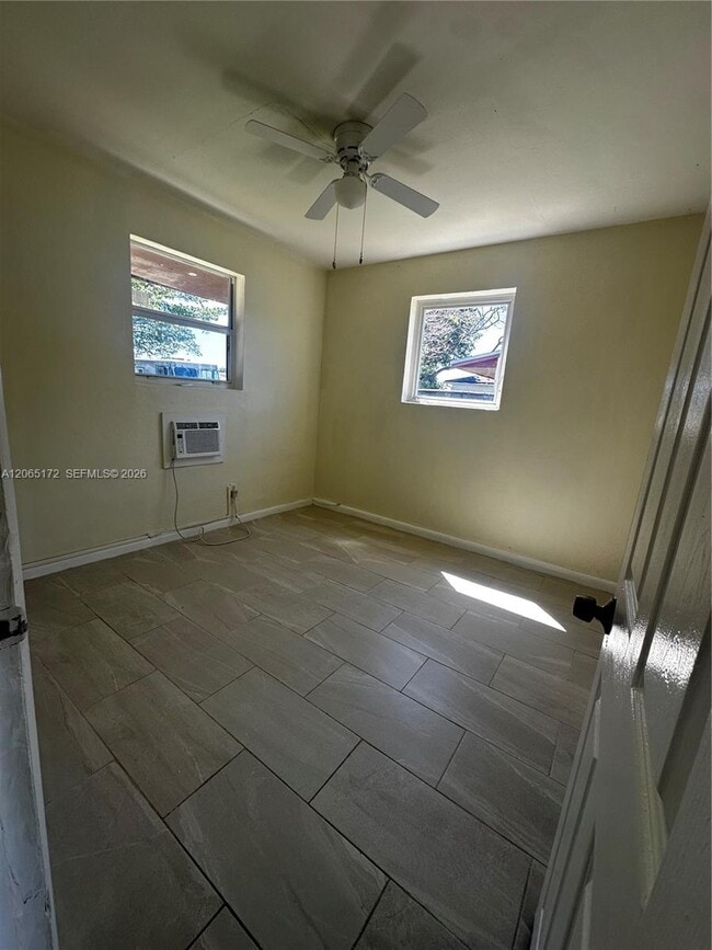 Building Photo - 26447 SW 139th Ave