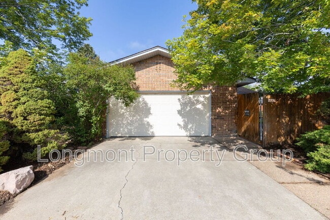 Building Photo - 926 Yeager Pl