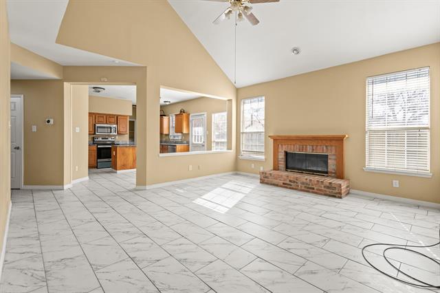 Building Photo - 2909 Misty Valley Dr