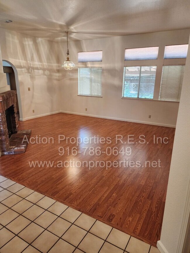 Building Photo - Move In Special! Woodcreek High School Walking Distance, West Roseville Single Story, , 4 Bed 2 B...