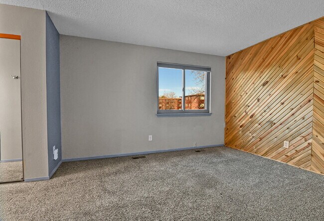 Building Photo - $2,795 - 3 Bed, 2.5 Bath Home in Broomfiel...