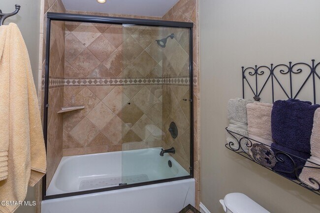 Building Photo - 1906 Sunshine Ct