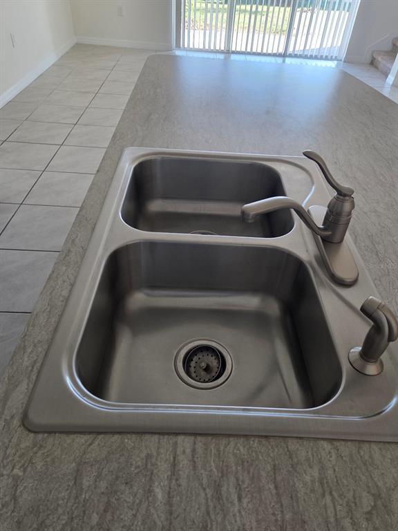 Building Photo - 2294 Tay Wes Dr