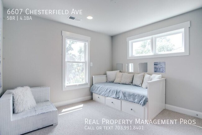 Building Photo - 6607 Chesterfield Ave