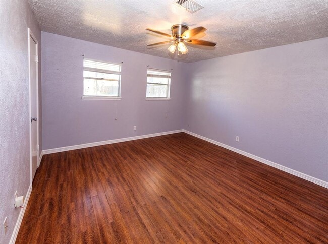 Building Photo - 218 Page Ln