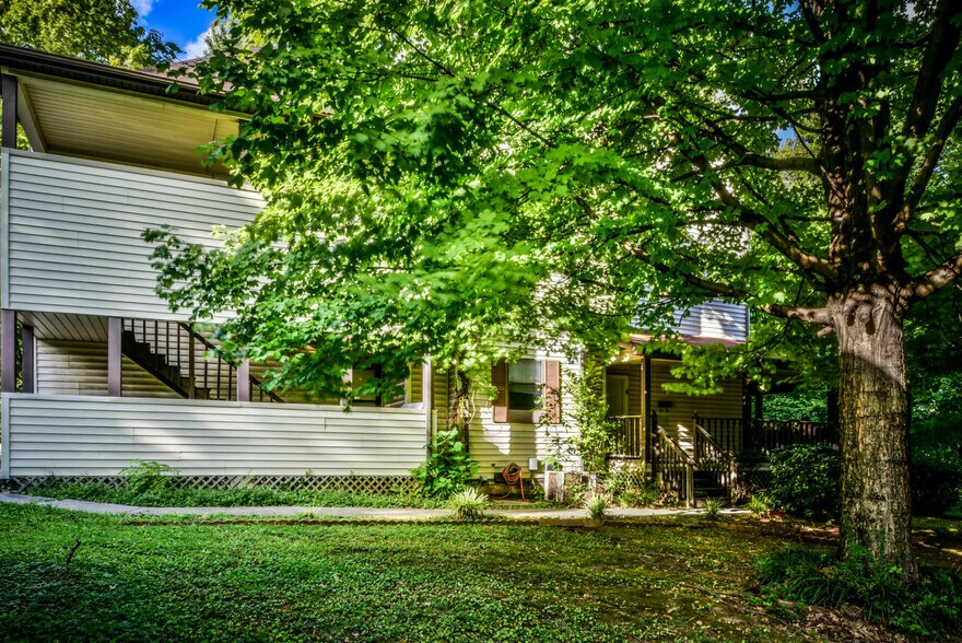 Building Photo - 941 Luttrell St