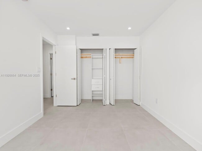 Building Photo - 6885 NW 169th St