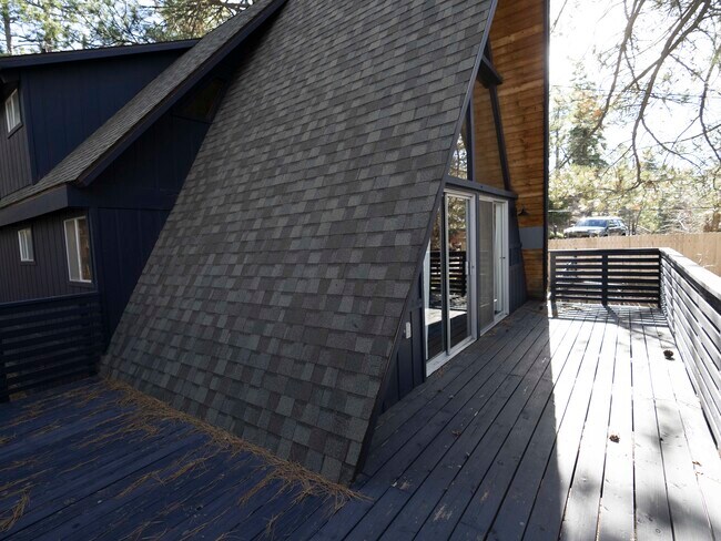 Building Photo - 32355 Nordic Dr