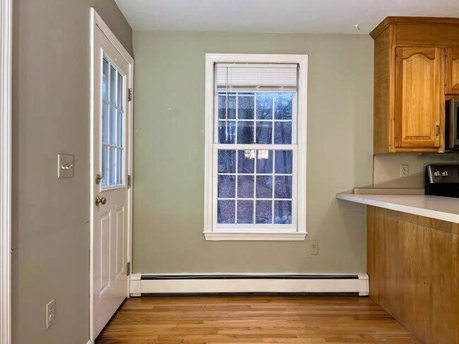 Building Photo - 1565 West St