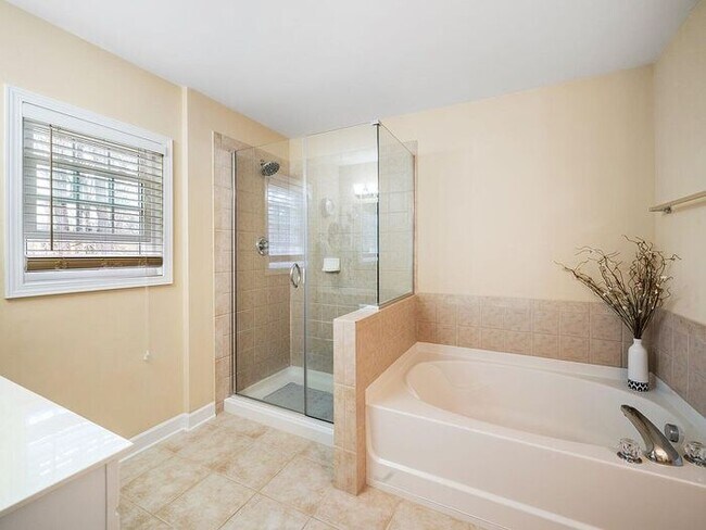 Building Photo - Build Equity While Leasing - Lease and Own...