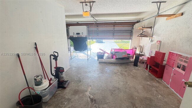 Building Photo - 759 NW 161st Ave