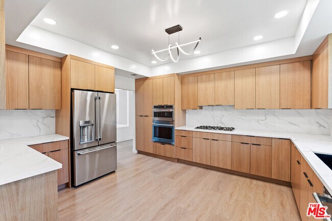 Building Photo - 24228 Dry Canyon Cold Creek Rd