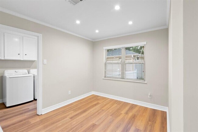 Building Photo - 12434 Briar Forest Dr